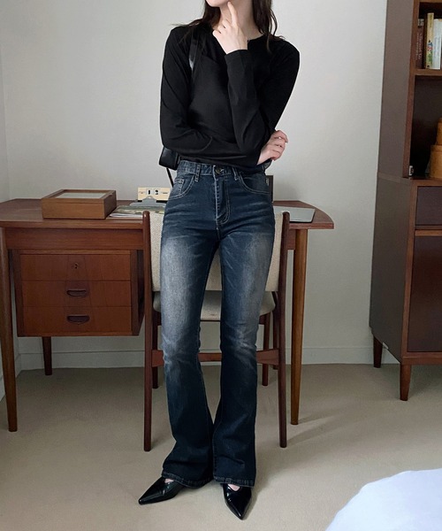 by muni:r(バイ ムニール)の「ヴィンテージスパンウォッシングデニムパンツ(デニムパンツ・レディース・ブルー・SMALL/MEDIUM)」の5枚目の写真