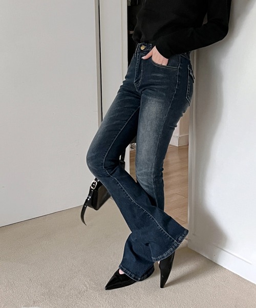 by muni:r(バイ ムニール)の「ヴィンテージスパンウォッシングデニムパンツ(デニムパンツ・レディース・ブルー・SMALL/MEDIUM)」の10枚目の写真