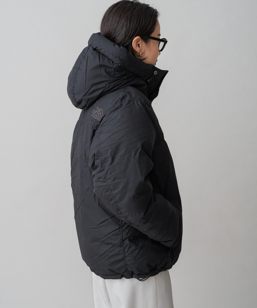 IENA（イエナ）の「THE NORTH FACE/ザ ノースフェイス Alteration Baffs Jacket ND92360（ダウンジャケット/コート・レディース・ベージュ/ブラック・X-SMALL/SMALL）」の12枚目の写真