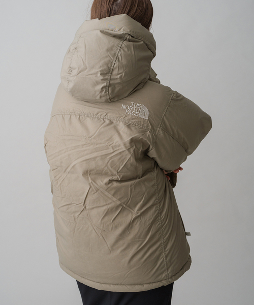 IENA（イエナ）の「THE NORTH FACE/ザ ノースフェイス Alteration Baffs Jacket ND92360（ダウンジャケット/コート・レディース・ベージュ/ブラック・X-SMALL/SMALL）」の22枚目の写真