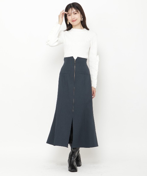 AND COUTURE(アンドクチュール)の「袖フリルハイネックリブニットプルオーバー(ニット/セーター・レディース・オフホワイト/ブラック/グレー・FREE)」の8枚目の写真