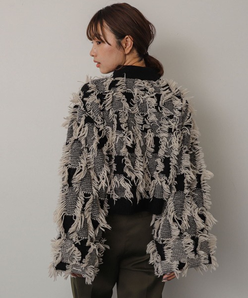 SENSE OF PLACE by URBAN RESEARCH(センスオブプレイスバイアーバンリサーチ)の「フリンジニットジャケット(その他アウター・レディース・ブラック系その他/アイボリー/レッド・ONE)」の13枚目の写真