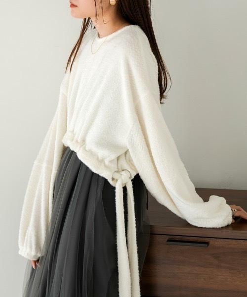 Bab(バブ)の「裾ドロストシャギーショート丈トップス(Tシャツ/カットソー・レディース・アイボリー/ブラウン/ブルー・FREE)」の9枚目の写真