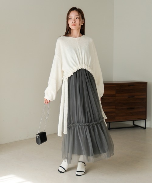 Bab(バブ)の「裾ドロストシャギーショート丈トップス(Tシャツ/カットソー・レディース・アイボリー/ブラウン/ブルー・FREE)」の6枚目の写真
