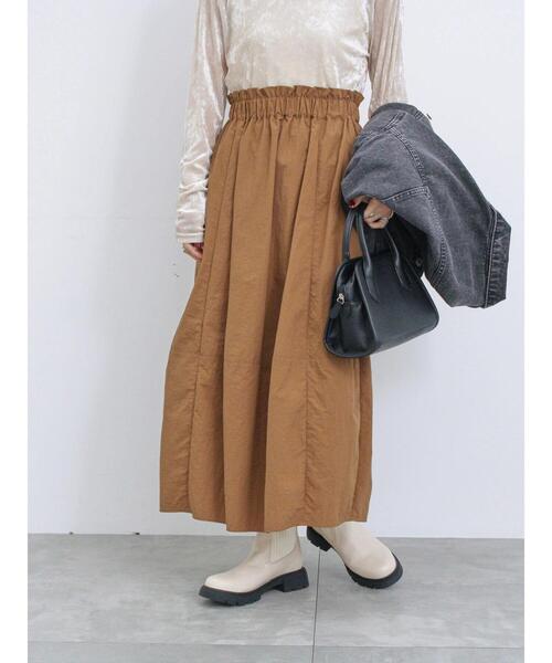 Samansa Mos2 blue（サマンサモスモスブルー）の「グログランナイロンギャザースカート（スカート・レディース・キャメル/カーキ/ブラック・F）」の19枚目の写真