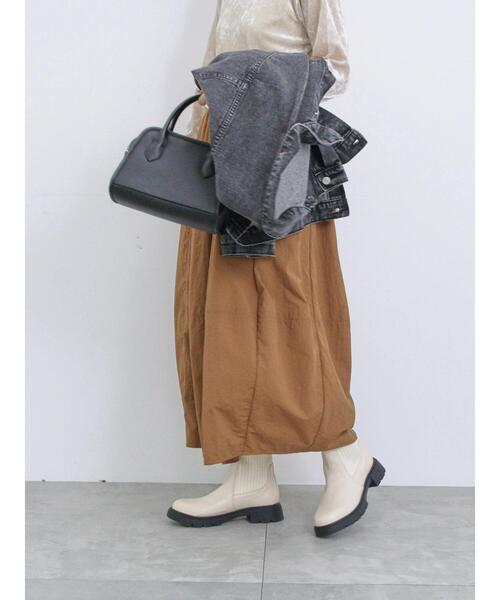 Samansa Mos2 blue（サマンサモスモスブルー）の「グログランナイロンギャザースカート（スカート・レディース・キャメル/カーキ/ブラック・F）」の20枚目の写真