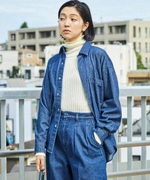 ＴＨＲＥＥ　ＦＩＦＴＹ　ＳＴＡＮＤＡＲＤ　ベーシックなデニムシャツ