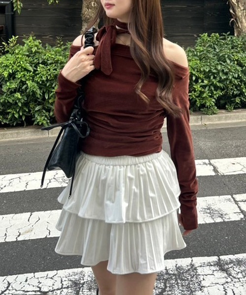 continuer de NICE CLAUP(コンティニューデナイスクラップ)の「【ZOZO限定/インフルエンサー企画】ベロアトップス(Tシャツ/カットソー・レディース・レンガ/ブラウン/ブラック・FREE)」の3枚目の写真
