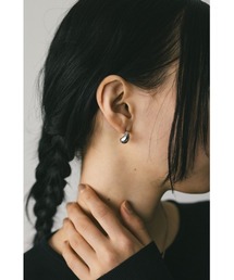 ミニマルビーンズピアス