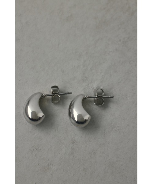 STYLEMIXER(スタイルミキサー)の「ミニマルビーンズピアス(ピアス(両耳用)・レディース・ゴールド/シルバー・FREE)」の5枚目の写真