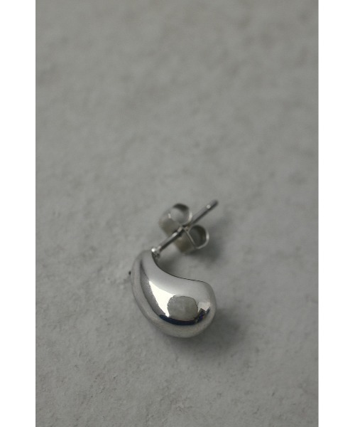 STYLEMIXER(スタイルミキサー)の「ミニマルビーンズピアス(ピアス(両耳用)・レディース・ゴールド/シルバー・FREE)」の6枚目の写真