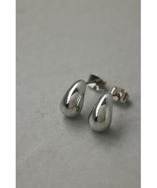 STYLEMIXER(スタイルミキサー)の「ミニマルビーンズピアス(ピアス(両耳用)・レディース・ゴールド/シルバー・FREE)」の8枚目の写真