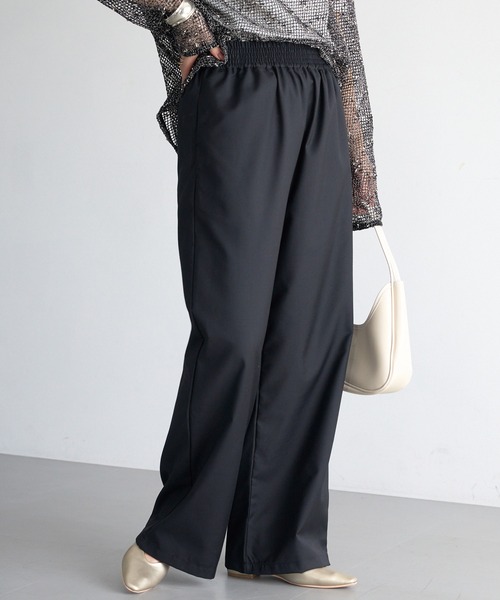 LAVEANGE（ラビアンジェ）の「【洗える】シャーリングウエストイージーパンツ（その他パンツ・レディース・ブラウン/グレー/ブラック・M/LL/3L/4L/5L）」の6枚目の写真