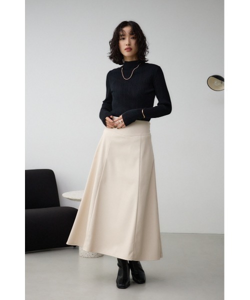 AZUL by moussy(アズールバイマウジー)の「レザーフレアスカート(スカート・レディース・ライトベージュ/ブラック・SMALL/MEDIUM)」の14枚目の写真
