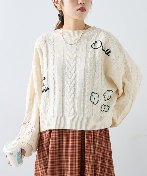 w closet(ダブルクローゼット)の「コード刺繍ケーブルニット(ニット/セーター・レディース・オフホワイト/グレー/ネイビー・FREE)」の4枚目の写真