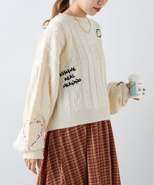 w closet(ダブルクローゼット)の「コード刺繍ケーブルニット(ニット/セーター・レディース・オフホワイト/グレー/ネイビー・FREE)」の6枚目の写真