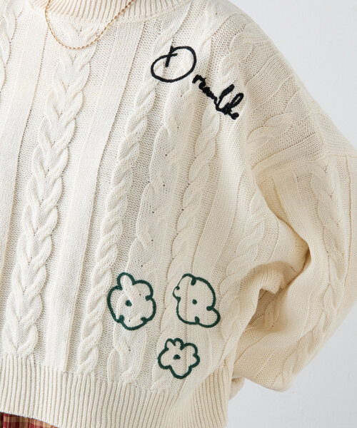 w closet(ダブルクローゼット)の「コード刺繍ケーブルニット(ニット/セーター・レディース・オフホワイト/グレー/ネイビー・FREE)」の10枚目の写真
