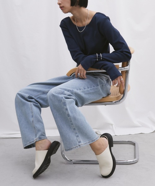 Aunt Marie's（アントマリーズ）の「ボリュームソールサボ（スリッポン・レディース・アイボリー/ブラック・SMALL/MEDIUM/LARGE）」の6枚目の写真