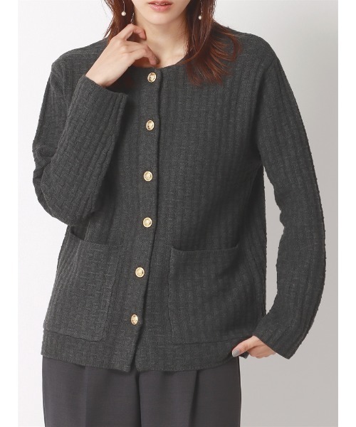 SUIT SQUARE（スーツスクエア）の「ニットジャケット ハンドウォッシュ ジャカード メタルボタン（ニット/セーター・レディース・チャコールグレー/ネイビー・38(9号)）」の3枚目の写真