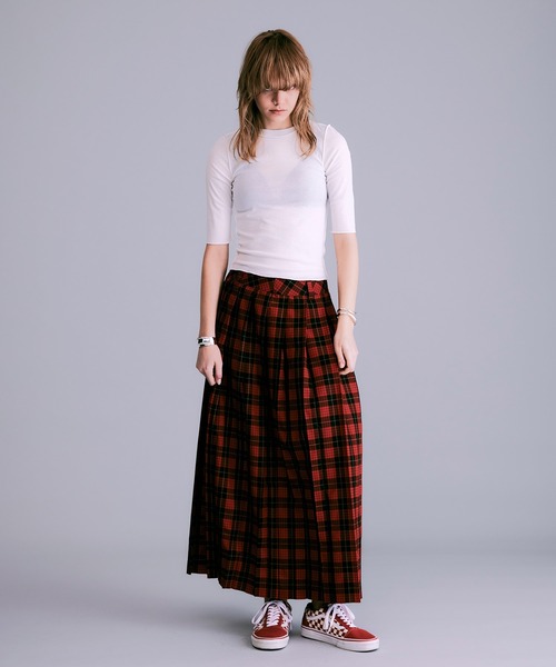 NOISE MAKER（ノイズメーカー）の「シアーハーフスリーブカットソー（Tシャツ/カットソー・レディース・ホワイト/ブラック/レッド・FREE）」の4枚目の写真