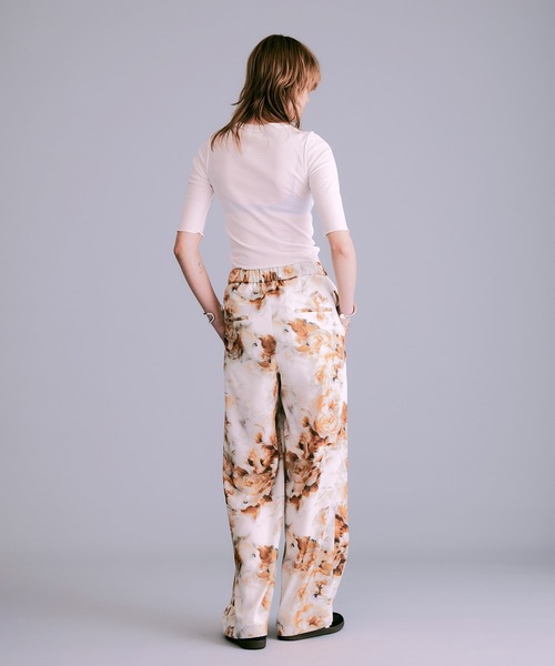 NOISE MAKER（ノイズメーカー）の「シアーハーフスリーブカットソー（Tシャツ/カットソー・レディース・ホワイト/ブラック/レッド・FREE）」の5枚目の写真