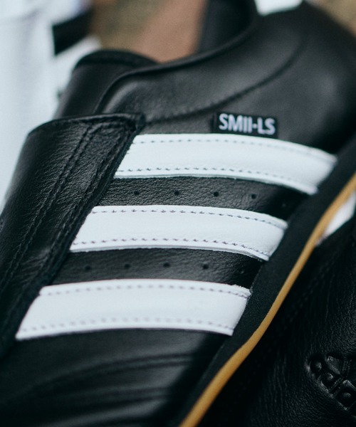 adidas（アディダス）の「TAEKWONDO W　JQ4775（スニーカー・レディース・ブラック・22.5cm/23.0cm/23.5cm/24.0cm/24.5cm/25.0cm/25.5cm/26.0cm/26.5cm/27.0cm/27.5cm/28.0cm/22.0cm）」の4枚目の写真