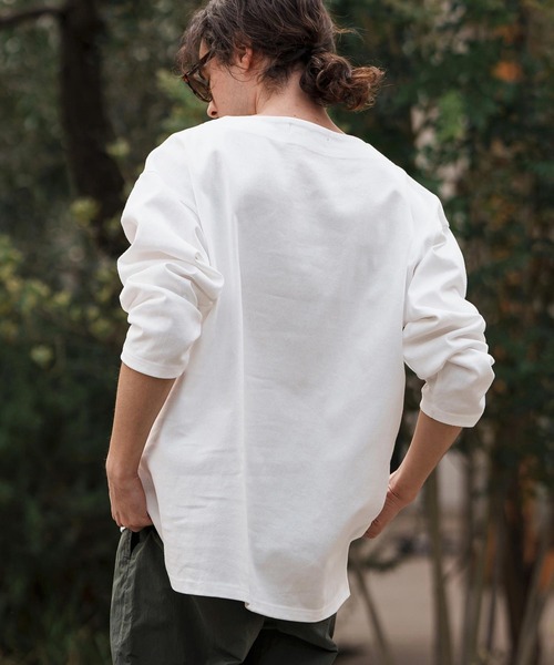 CAMBIO(カンビオ)の「mlt5088-ボートネックボクシーロンT(Tシャツ/カットソー・メンズ・ホワイト/ブラック・M/L/XL)」の7枚目の写真