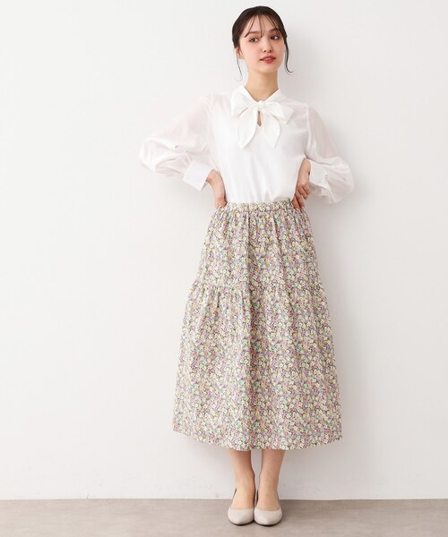 LAURA ASHLEY（ローラアシュレイ）の「【セレモニー可／洗える】ボウタイセミダルブラウス（シャツ/ブラウス・レディース・オフホワイト・38）」の3枚目の写真