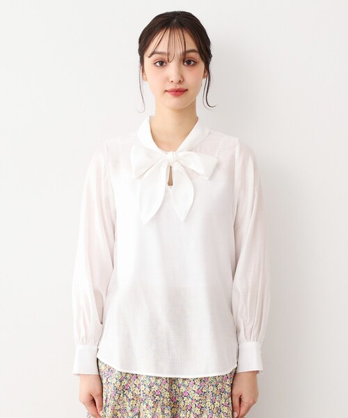 LAURA ASHLEY（ローラアシュレイ）の「【セレモニー可／洗える】ボウタイセミダルブラウス（シャツ/ブラウス・レディース・オフホワイト・38）」の6枚目の写真