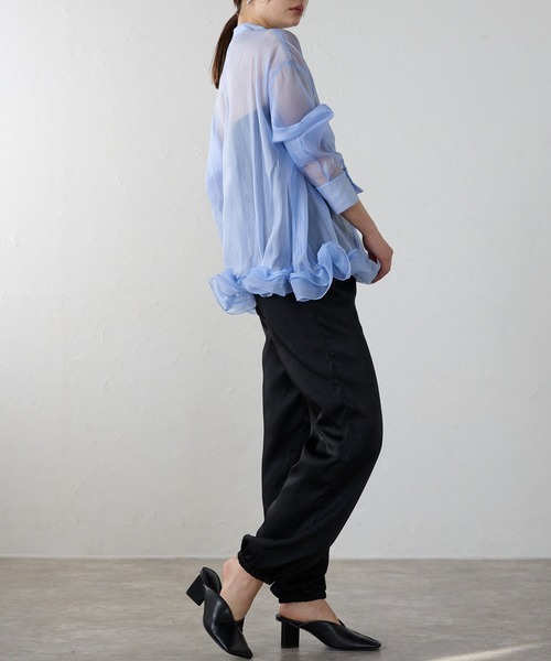 r.（アールドット）の「ワッシャーオーガンジー　裾フリルブラウス（シャツ/ブラウス・レディース・チャコールグレー/ブルー/ブラック/アイボリー・FREE）」の20枚目の写真