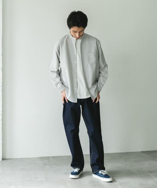 URBAN RESEARCH DOORS（アーバンリサーチドアーズ）の「『WEB/一部店舗限定サイズ』『吸水速乾』セオアルファバンドカラーロングスリーブシャツ（シャツ/ブラウス・メンズ・ライトグレー/チャコールグレー/ロイヤルブルー/オフホワイト・X-LARGE/LARGE/MEDIUM）」の10枚目の写真