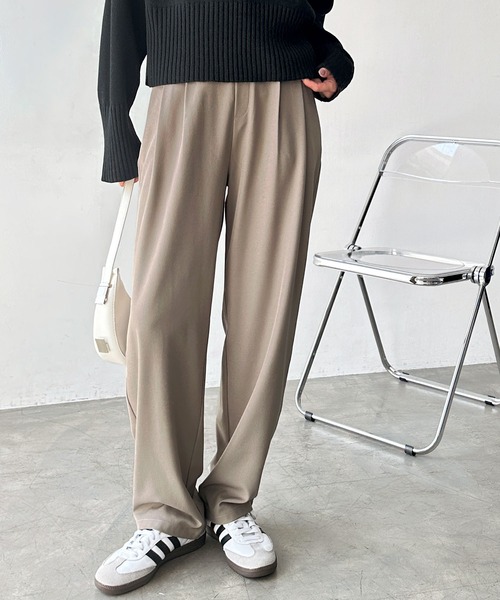 GeeRA(ジーラ)の「【全骨格◎/体型拾わず美脚見え/低身長サイズ有】新色追加!オンオフ着られるカーブパンツスラックス(その他パンツ・レディース・チャコール/ブラック/アイボリー/モカ/ライトグレー・LARGE/X-LARGE/MEDIUM/SMALL/XX-LARGE)」の5枚目の写真