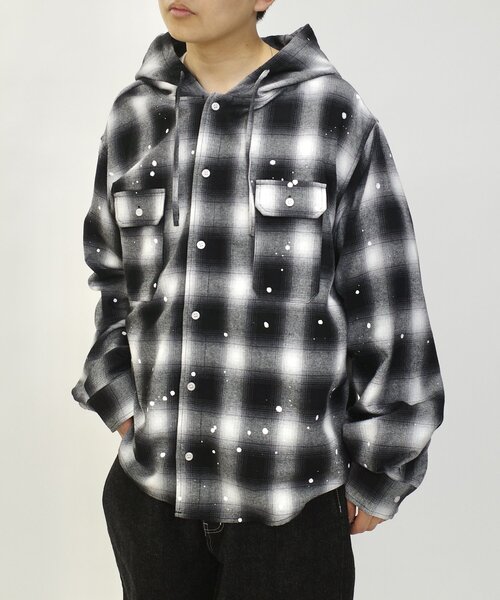 WHO'S WHO gallery(フーズフーギャラリー)の「【KOOK'N/クーキー】 フードチェックシャツ(シャツ/ブラウス・レディース・ブラック/グリーン・FREE)」の4枚目の写真