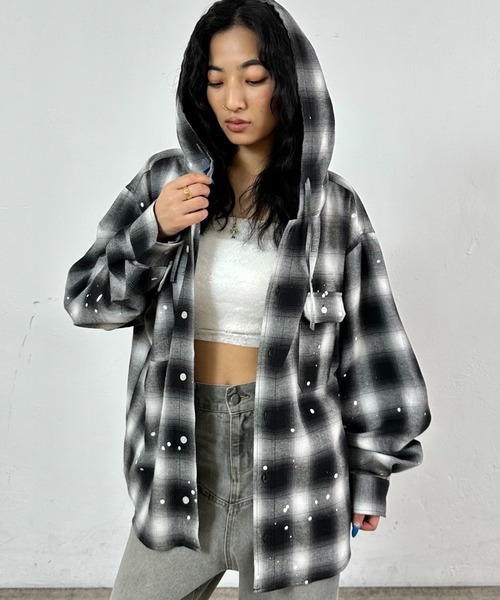 WHO'S WHO gallery(フーズフーギャラリー)の「【KOOK'N/クーキー】 フードチェックシャツ(シャツ/ブラウス・レディース・ブラック/グリーン・FREE)」の2枚目の写真