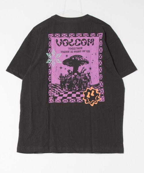 VOLCOM（ボルコム）の「VOLCOM/ボルコム 半袖Tシャツ バックプリント フロントプリント A4312506（Tシャツ/カットソー・メンズ・ブラック/ライトパープル・L/XL/M）」の7枚目の写真