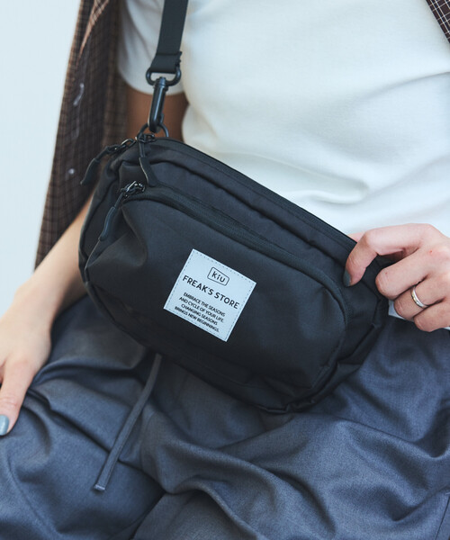 KiU(キウ)の「KiU×FREAK'S STORE/キウ×フリークスストア 別注300D BODY BAG SMALL 300D スモールボディーバッグ 撥水(ショルダーバッグ・メンズ・レオパード/ベージュ/ブラック・ONE SIZE)」の18枚目の写真