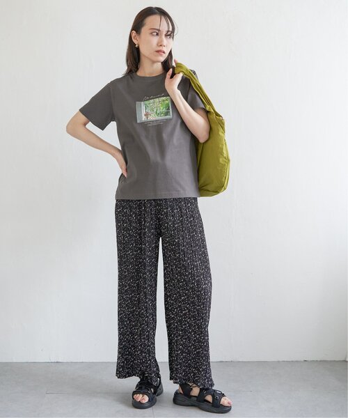 ikka(イッカ)の「【プチプラ1990円(税抜)】ロゴフォトプリントTシャツ【親子コーデ】(Tシャツ/カットソー・レディース・オフホワイト/チャコールグレー/オレンジ/ホワイト・M/L/S)」の22枚目の写真