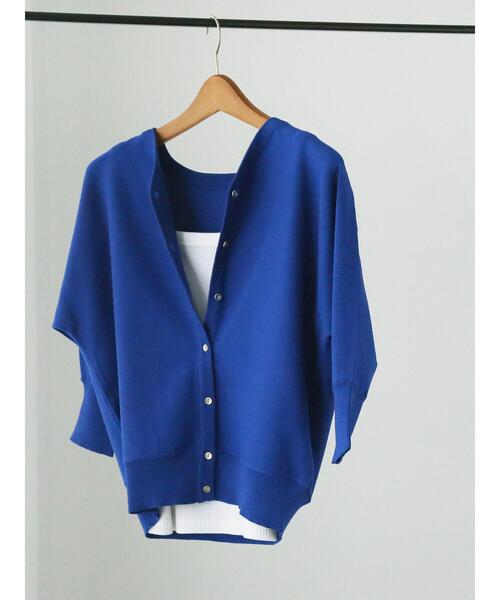 Te chichi TERRASSE（テチチテラス）の「前後2WAYドルマンVネックカーディガン（カーディガン/ボレロ・レディース・ネイビー/ベージュ/レッド/ブルー・F）」の4枚目の写真