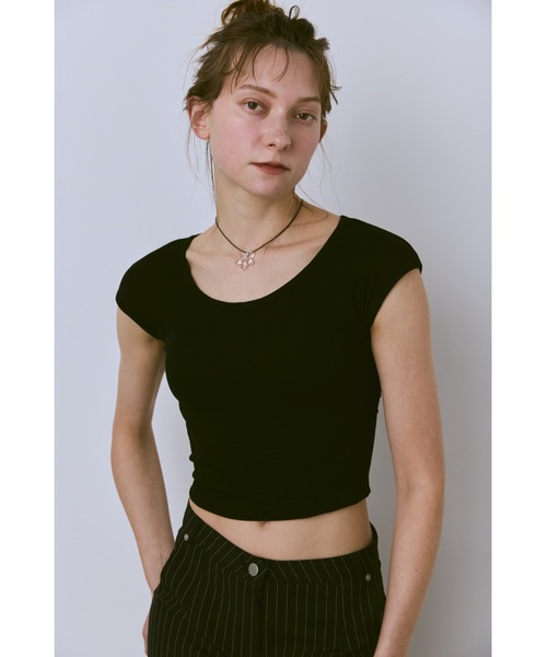 un/neu(アンノイ)の「カップ付きコンパクトT(Tシャツ/カットソー・レディース・グレー/アイボリー/ブラック/レッド・FREE)」の9枚目の写真