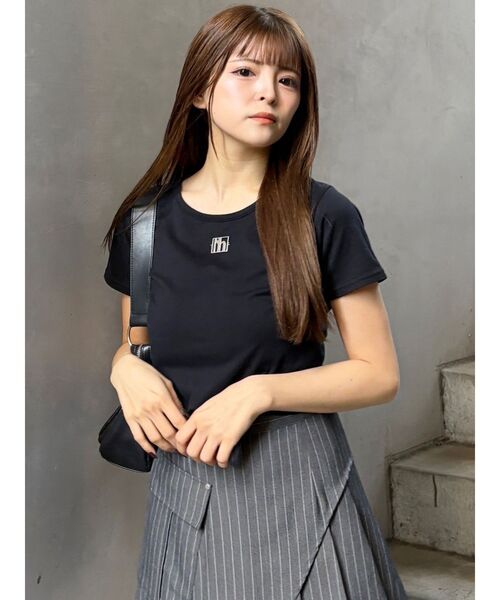 MURUA（ムルーア）の「メタルロゴクロップドTシャツ（Tシャツ/カットソー・レディース・ホワイト/その他1/イエロー/ブラック/レッド・FREE）」の19枚目の写真