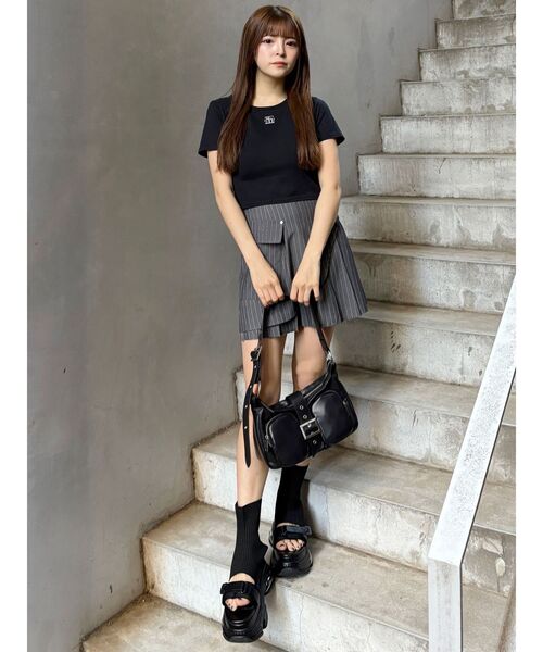 MURUA（ムルーア）の「メタルロゴクロップドTシャツ（Tシャツ/カットソー・レディース・ホワイト/その他1/イエロー/ブラック/レッド・FREE）」の22枚目の写真