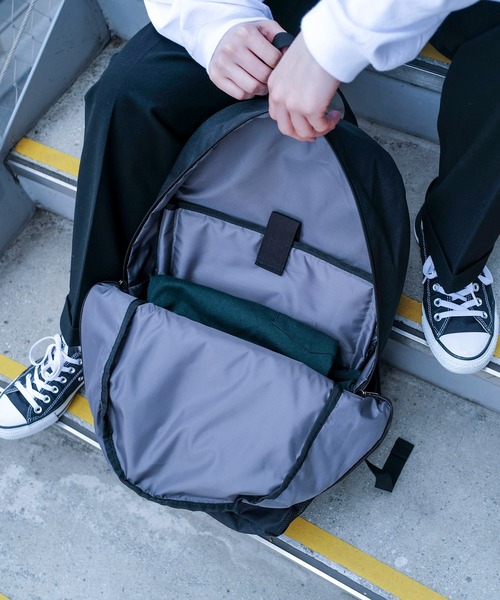 CONVERSE（コンバース）の「【CONVERSE／コンバース】NEWロゴバックパック（バックパック/リュック・メンズ・ブラック/ピンク/サックスブルー/ホワイト・FREE）」の13枚目の写真