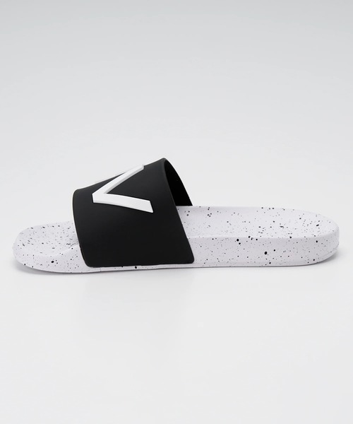 RVCA(ルーカ)の「RVCA メンズ RVCA SHOWER SLIDE ファッションサンダル 【2025年春夏モデル】/ルーカスライドサンダル・シャワサン(シャワーサンダル)(サンダル・メンズ・ホワイト/ブラック系その他/ホワイト系その他/ブラック・10/9/8)」の16枚目の写真