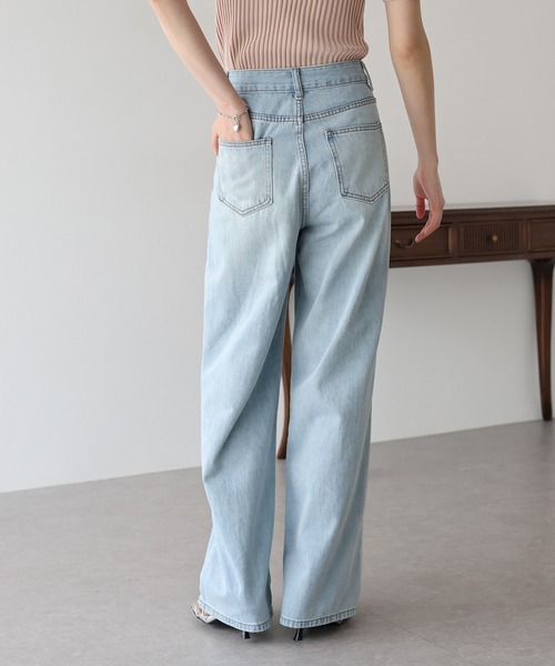 BLUEEAST(ブルーイースト)の「パールフラワーデニムパンツ(デニムパンツ・レディース・ブルー・LARGE/MEDIUM/SMALL)」の22枚目の写真