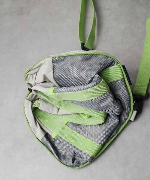 Gramicci(グラミチ)の「▲GRAMICCI▲NYLON PACKABLE EXPLORER TOTE(トートバッグ・メンズ・オリーブ/ネイビー/グレー系その他/ブラック・FREE)」の14枚目の写真