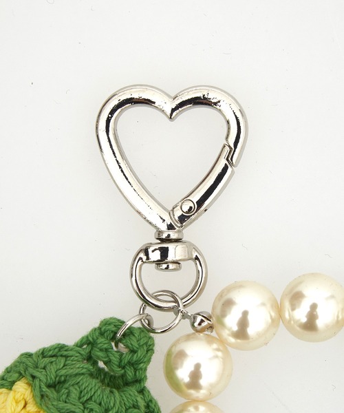 an meets zakka ストロベリー手編みニットチャームパールストラップ