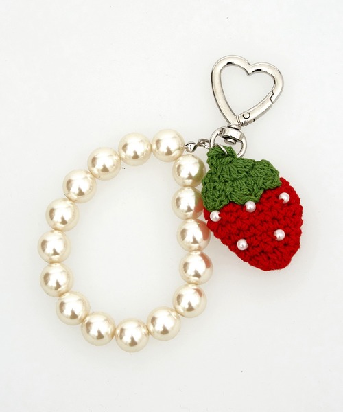 an meets zakka ストロベリー手編みニットチャームパールストラップ