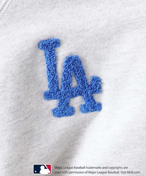 Dessin（デッサン）の「【ユニセックス】MLB/ロゴ入り吊り裏毛パーカ（パーカー・レディース・ダークブラウン/グレー/ネイビー・02/04）」の7枚目の写真