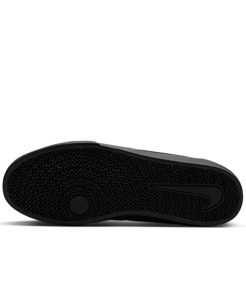 NIKE(ナイキ)の「ナイキ チャージ スエード メンズシューズ / Nike Charge Suede Men's Shoes IB2750-002 Black(スニーカー・メンズ・ブラック・26.5/27.5/24/24.5/25.5/26/27/28/28.5/29/29.5/30/25/23/23.5)」の2枚目の写真