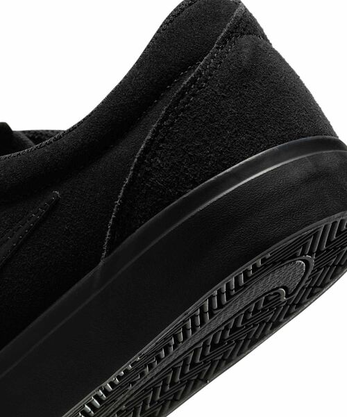 NIKE(ナイキ)の「ナイキ チャージ スエード メンズシューズ / Nike Charge Suede Men's Shoes IB2750-002 Black(スニーカー・メンズ・ブラック・26.5/27.5/24/24.5/25.5/26/27/28/28.5/29/29.5/30/25/23/23.5)」の8枚目の写真